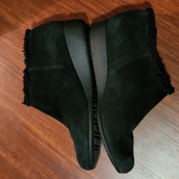 Cole Haan Grand Waterproof Boots Size 8.5 Booties Wedges Black Faux Fur - Picture 6 of 8